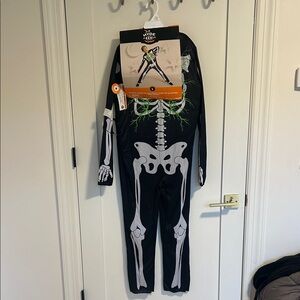 Kids Skeleton Costume with Glow-in-the-Dark Design